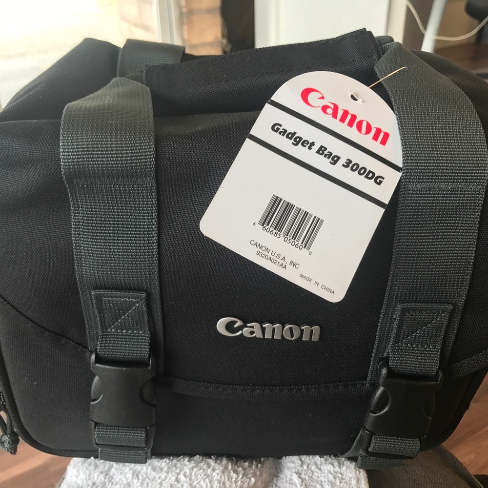 cannon gadget bag 300dg